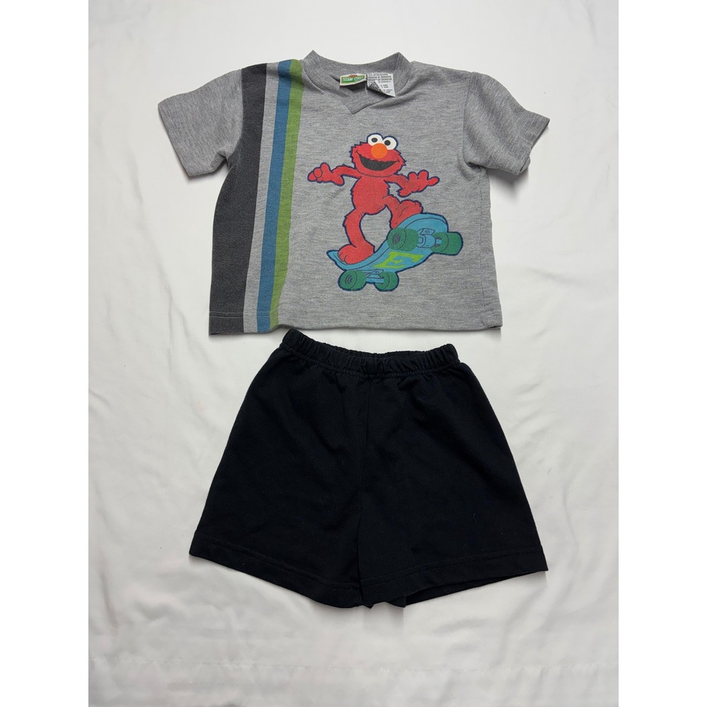 Vintage Sesame Street Elmo Skateboard T-Shirt and Shorts Set 3T Gray Black